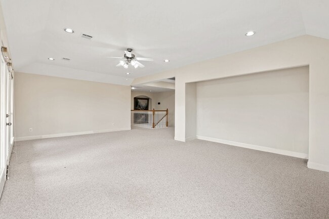 Building Photo - 3010 Blue Lagoon Ct