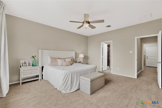 Building Photo - 429 Sheepshank Dr