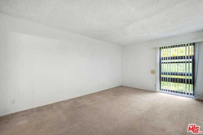Building Photo - 7742 Redlands St