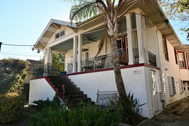 Building Photo - 3316 Upperline St