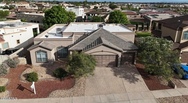 Building Photo - 13574 Emerald Falls Dr