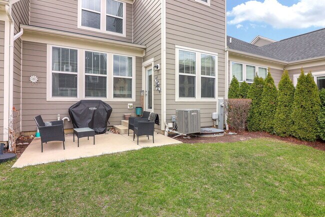 Building Photo - 169 Waverly Ct