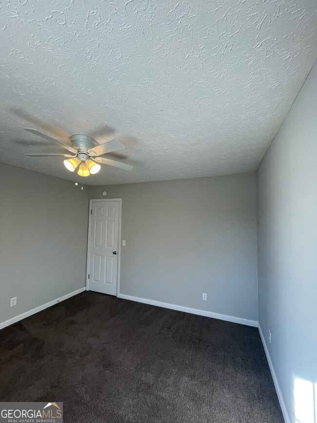 Building Photo - 763 South St