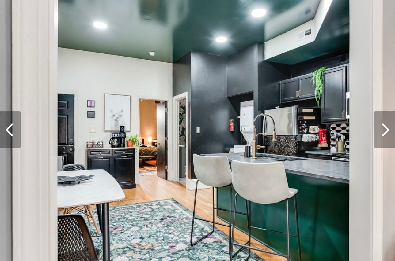 Building Photo - 1819 W Cary St