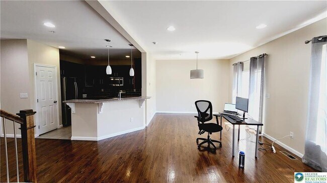 Building Photo - 5136 Dogwood Trail