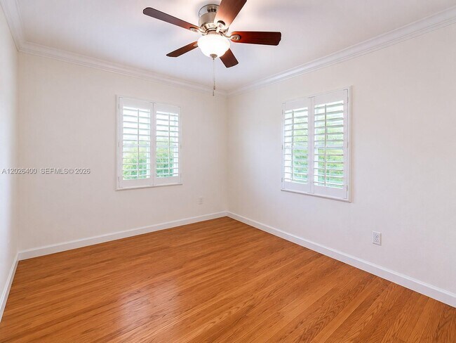 Building Photo - 7720 SW 54th Ct