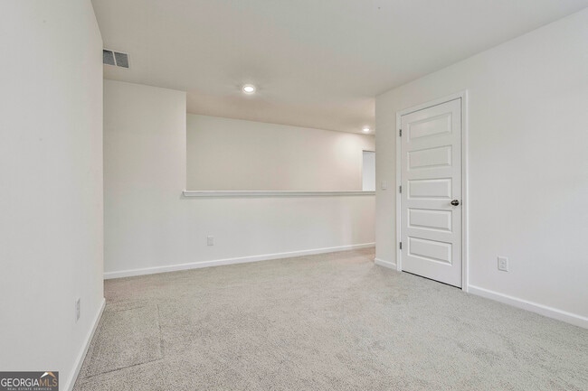 Building Photo - 166 Woodbrook Trl