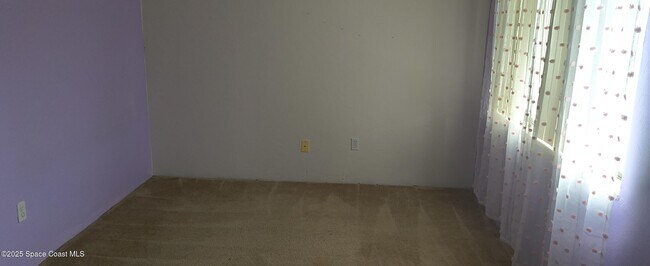 Building Photo - 7801 Maplewood Dr