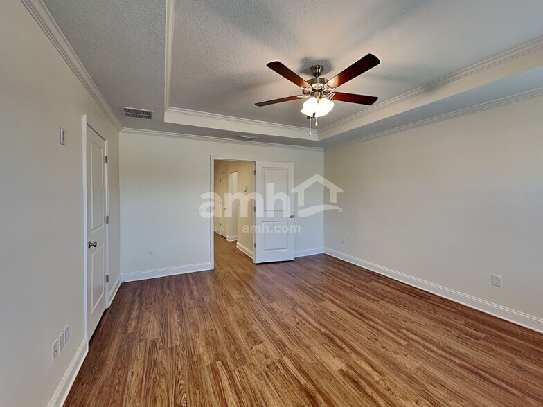 Building Photo - 118 Olivewood Pl