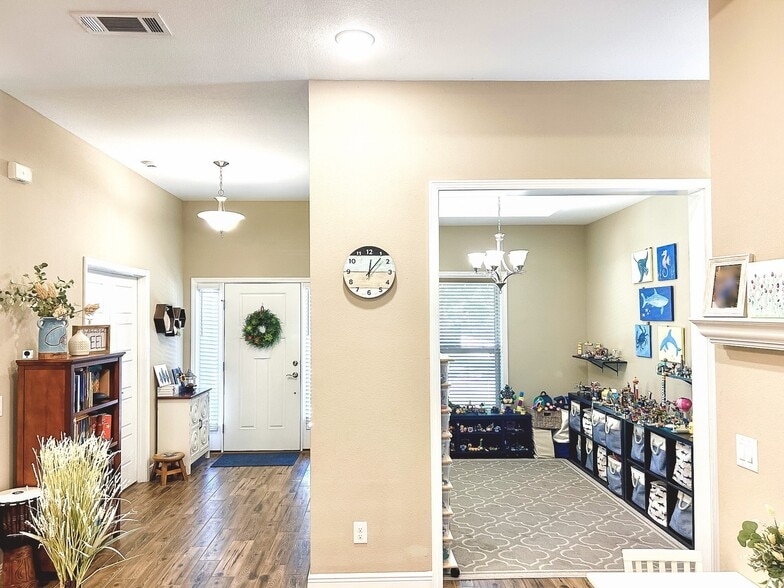 Building Photo - 976 Black Walnut Trail