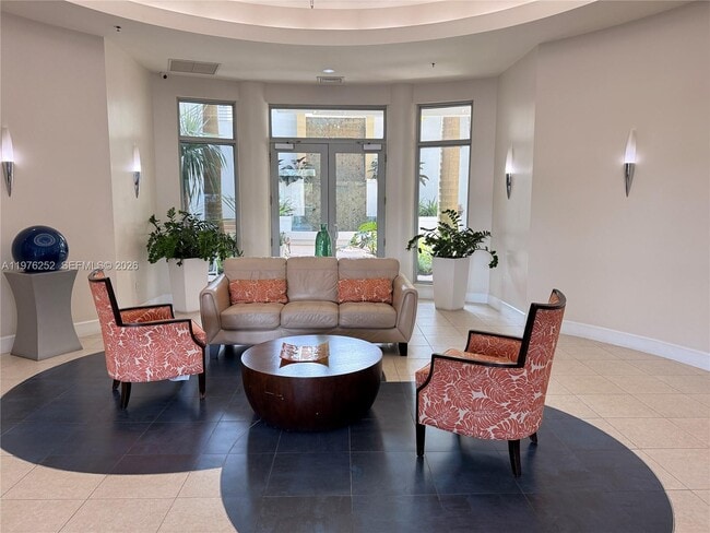 Building Photo - 1830 Radius Dr