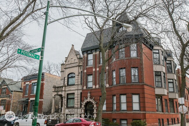 Building Photo - 1301 N Hoyne Ave