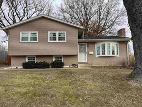 Building Photo - 4611 Scott St