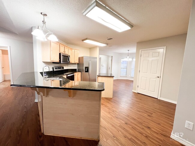 Building Photo - 17831 Fancy Blvd