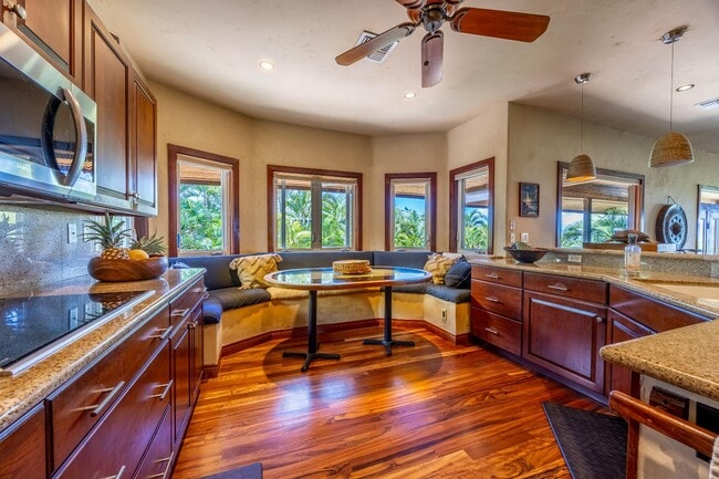 Building Photo - 250 Amakihi Way