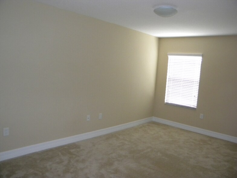 Building Photo - 7810 Tuscany Woods Dr