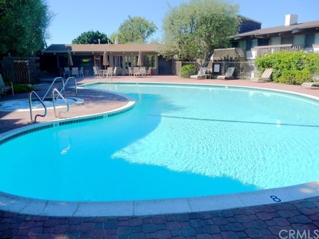 Building Photo - 6526 Ocean Crest Dr