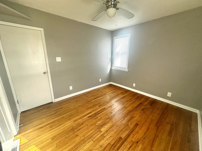 Building Photo - 6110 Pratt St