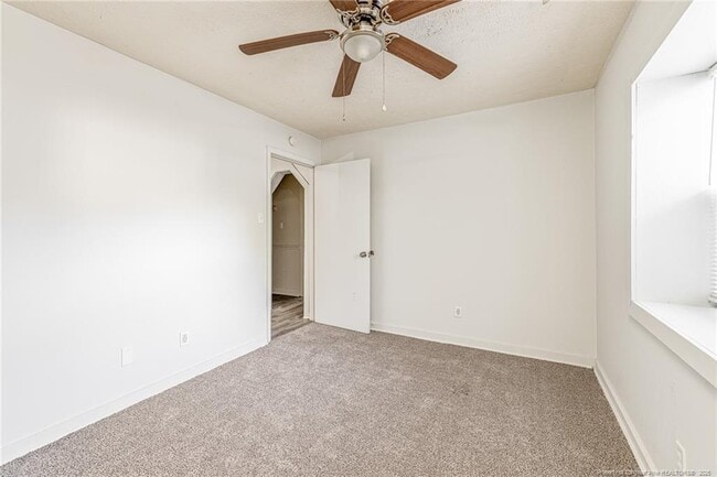 Building Photo - 210 S Plymouth St