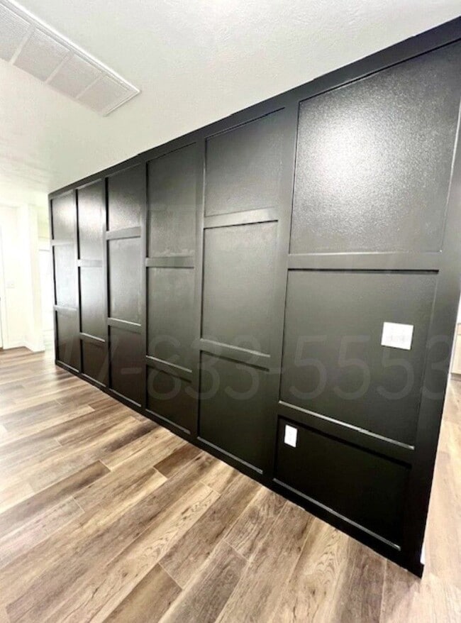 Building Photo - 800 Hoffman Hills Blvd