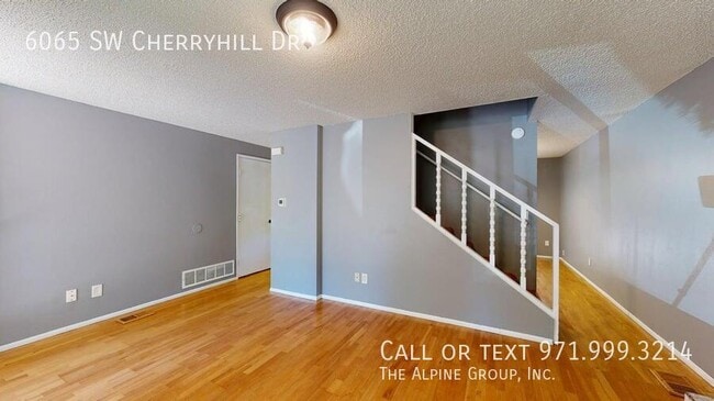Building Photo - 6065 SW Cherryhill Dr
