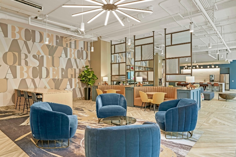 Building Photo - 740 S Clark St