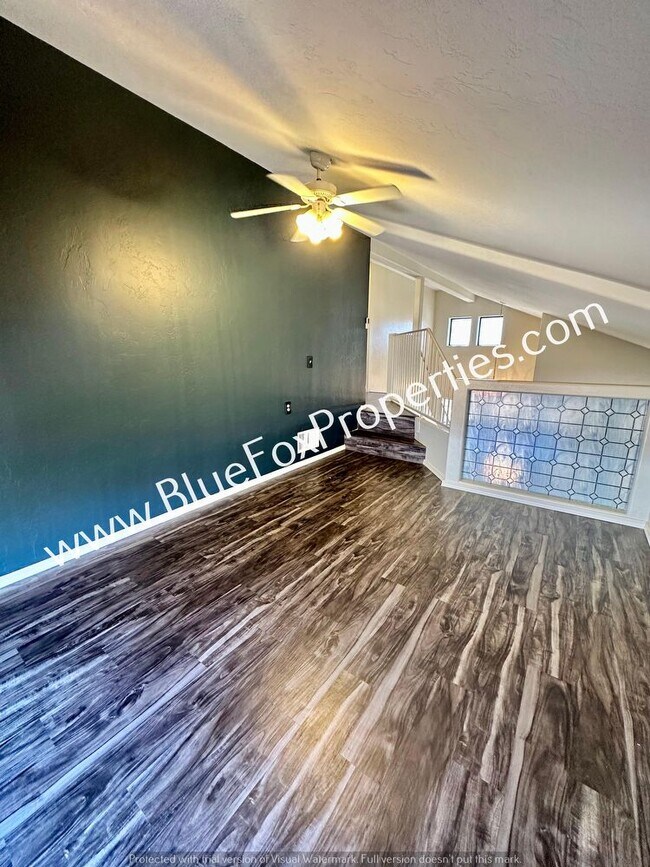 Building Photo - 3062 W Country Fair Dr