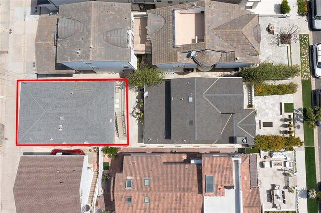 Building Photo - 705 Larkspur Ave