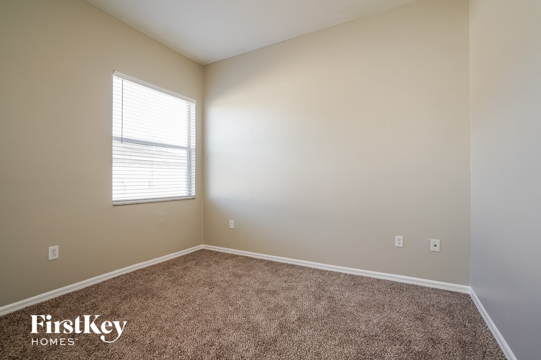 Building Photo - 2302 NW 27th Ave