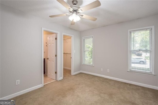 Building Photo - 501 Defoors Landing NW