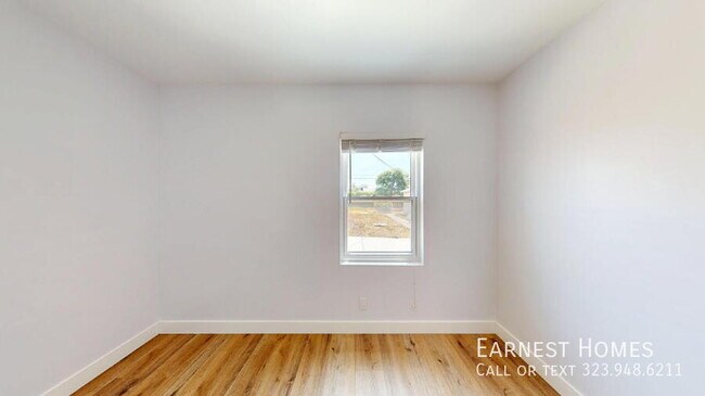 Building Photo - 8214 Laurelgrove Ave