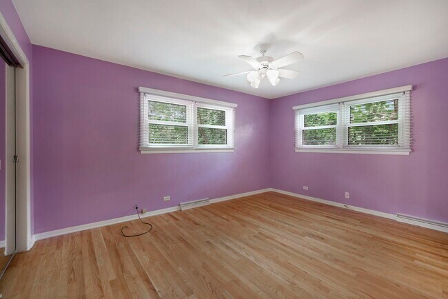 Building Photo - 146 Millbrook Ln