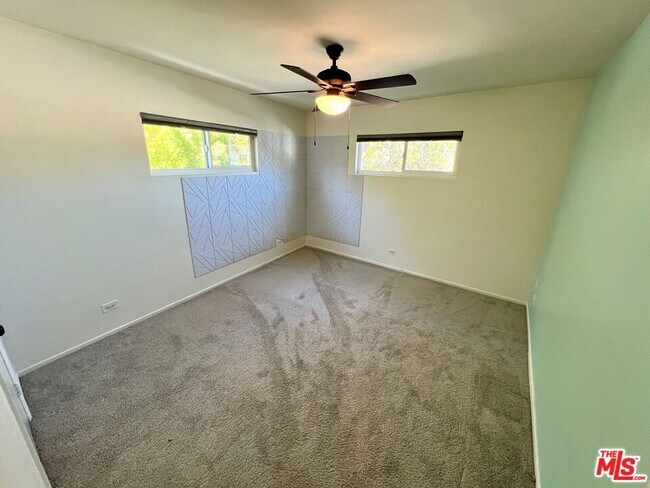 Building Photo - 721 Cedar St