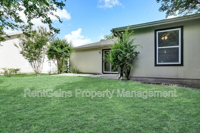 Building Photo - 2067 Wax Myrtle Ct
