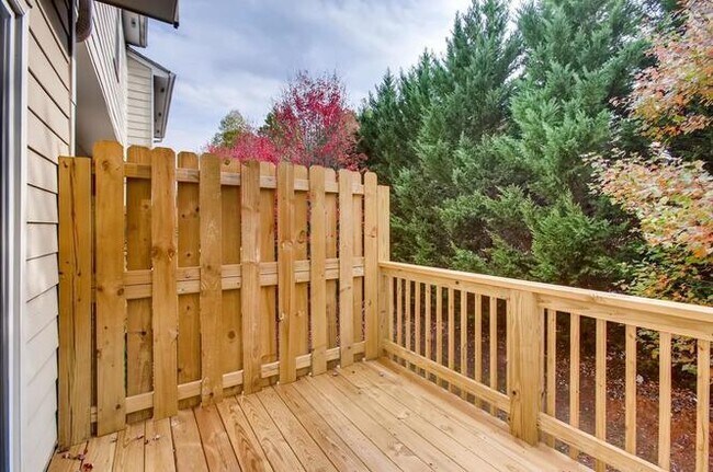 Patio View 1 - 433 Heritage Park Trce NW