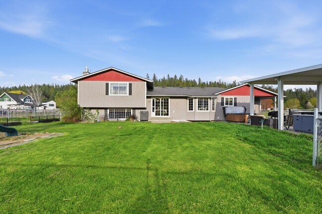 Building Photo - 21913 N Meadowview Dr