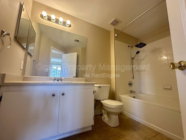 Building Photo - 12764 Ironstone Way