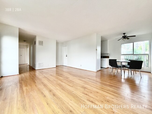 Building Photo - 1144 N Orange Grove West Hollywood, CA 90046