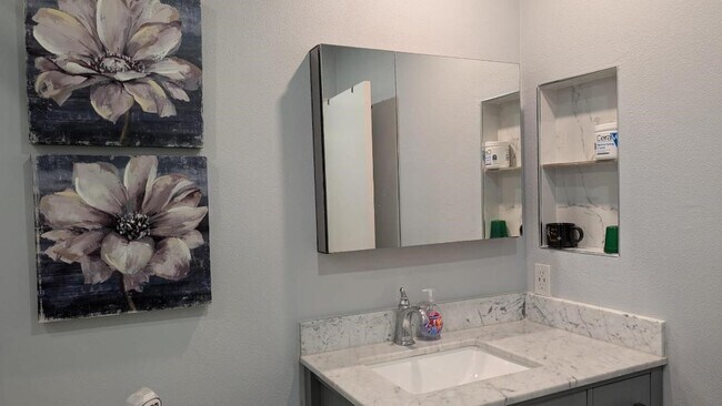 Building Photo - 23332 Vermont Ave