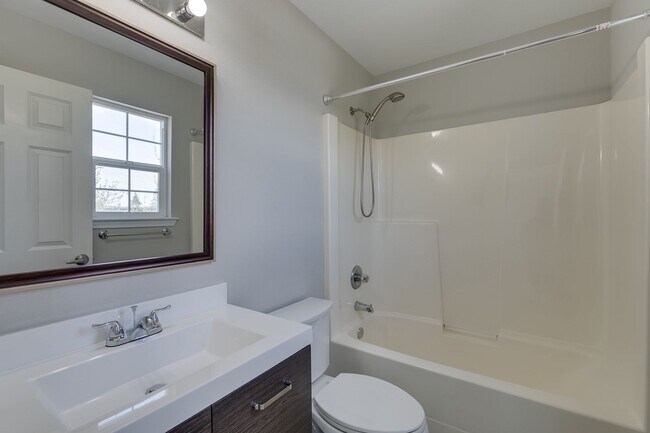 Building Photo - Lake Stevens Home For Rent!