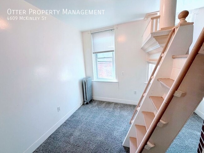 Building Photo - 4609 McKinley St