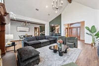 Building Photo - 7724 Golfhill Dr