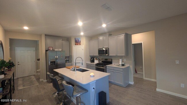 Building Photo - 3956 Bloomfield Ct