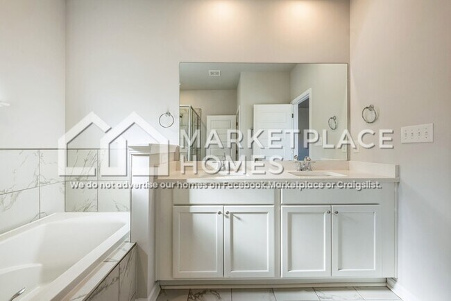 Building Photo - 154 SOUTHERN Trl