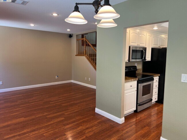 Building Photo - 4173 Garibaldi Pl