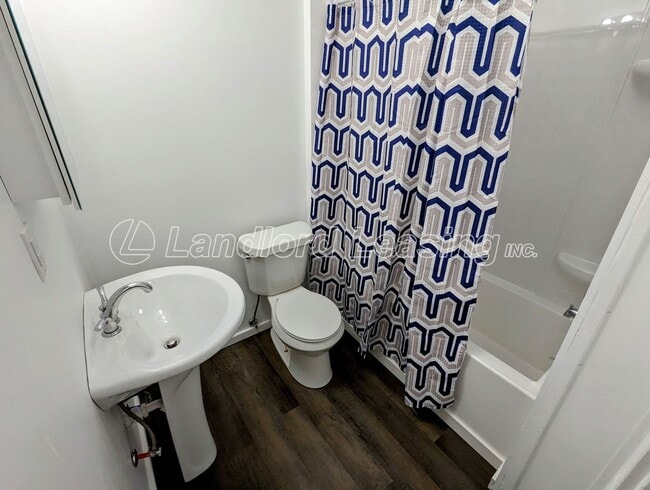 Building Photo - Move-In Ready 3-Bedroom Ranch with Modern Updates