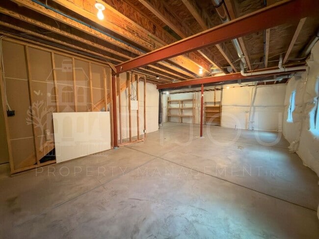 Building Photo - 7819 Notre Way