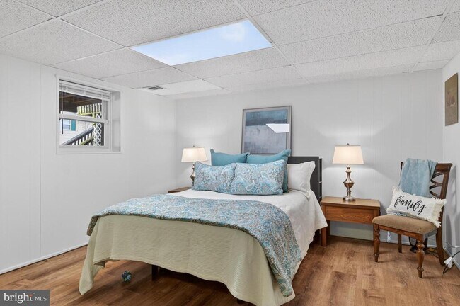 Building Photo - 462 Worthington Rd