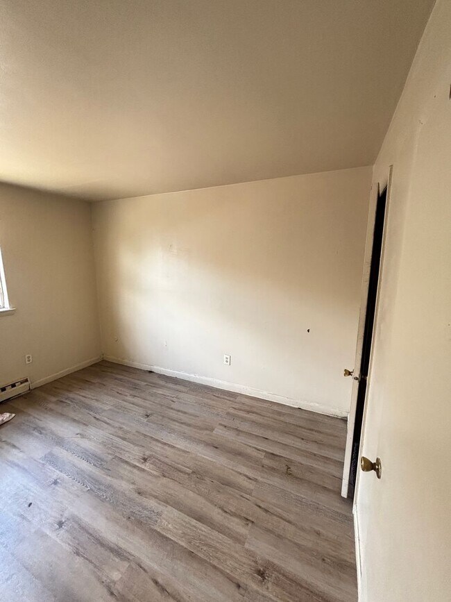 Building Photo - 820 W Susquehanna St