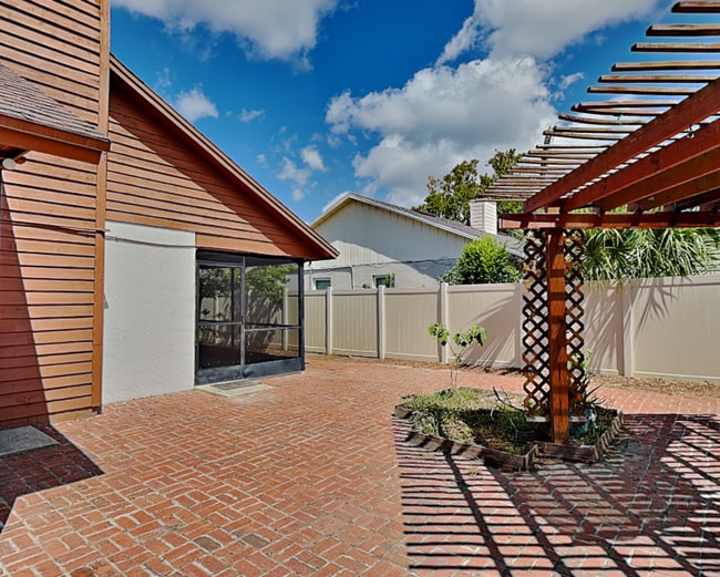 Building Photo - 4330 Cobble Stone Ct
